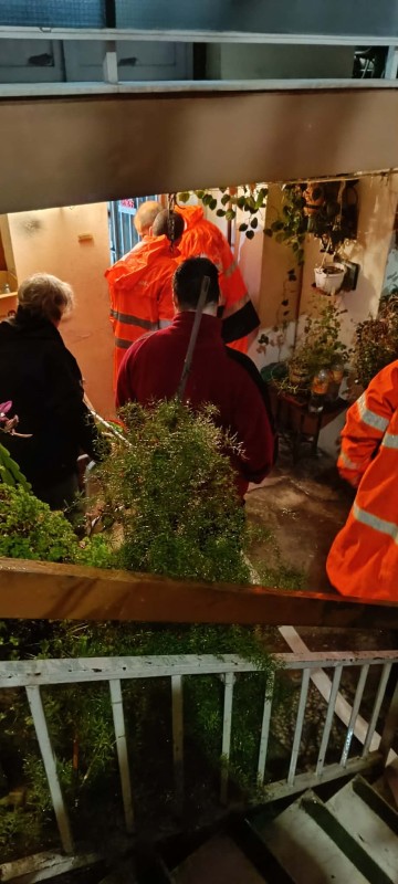 Άντληση υδάτων σε οικία – Συνδρομή της ΕΠΟΜΕΑ στην Πυροσβεστική Υπηρεσία