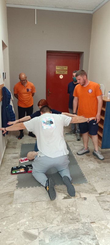 Πιστοποιημένο Σεμινάριο BLS από την ΕΠΟΜΕΑ στον Σύλλογο Εθελοντών Πολιτικής Προστασίας Μάνδρας-Ειδυλλίας «Πατέρας»