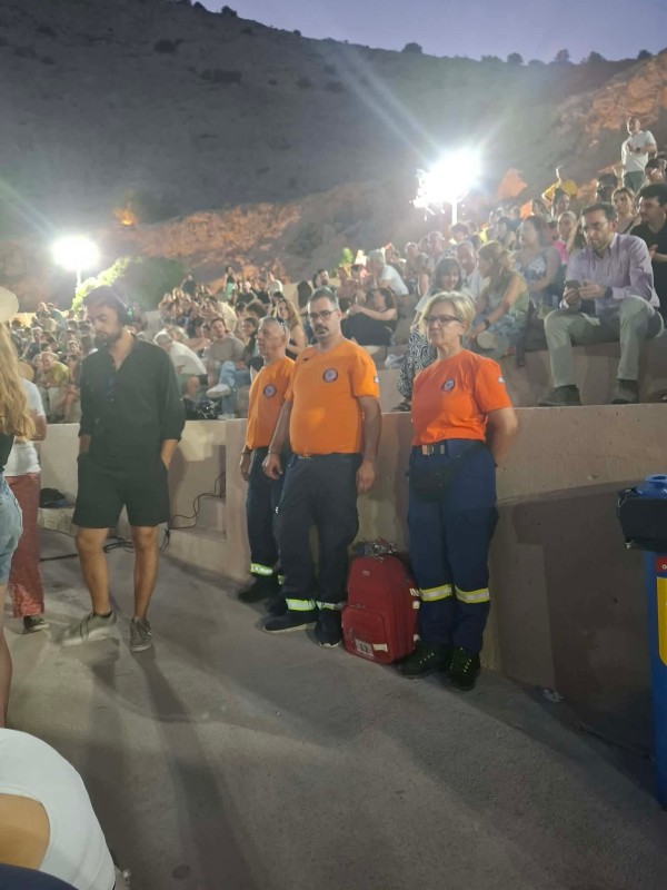 🎭 Υγειονομική Κάλυψη ΕΠΟΜΕΑ | Θέατρο Πέτρας – «Βάκχες» του Ευριπίδη