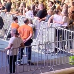 Συναυλία για τα θύματα του σιδηροδρομικού ατυχήματος στα Τέμπη Συναυλία για τα θύματα του σιδηροδρομικού ατυχήματος στα Τέμπη