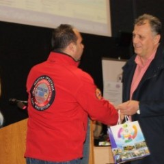 Βράβευση Εθελοντικών Ομάδων Πολιτικής Προστασίας από την Περιφέρεια Νομού Αττικής - ΕΠ.ΟΜ.Ε.Α. Αιγάλεω Βράβευση Εθελοντικών Ομάδων Πολιτικής Προστασίας από την Περιφέρεια Νομού Αττικής - ΕΠ.ΟΜ.Ε.Α. Αιγάλεω