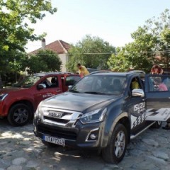 Vehicle donation by PETROS PETROPOULOS AEBE for the excursion to Olympus