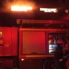 Δύσκολη νύχτα κι απόψε  Δύσκολη νύχτα κι απόψε