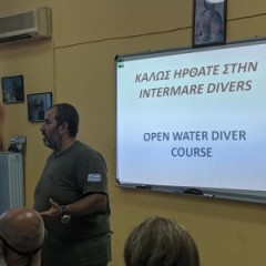 Εκπαίδευση καταδύσεων με τον κο Βαρδάκα Γεώργιο της Intermare Divers  Εκπαίδευση καταδύσεων με τον κο Βαρδάκα Γεώργιο της Intermare Divers