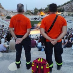 Υγειονομική κάλυψη, Θέατρο Βράχων, Τρίτη 27/6/2023 - Θεατρική ομάδα " Παίχτες". Υγειονομική κάλυψη, Θέατρο Βράχων, Τρίτη 27/6/2023 - Θεατρική ομάδα " Παίχτες".