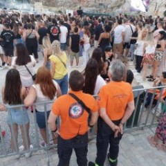Ο Κωνσταντίνος Αργυρός στο θέατρο Πέτρας  Ο Κωνσταντίνος Αργυρός στο θέατρο Πέτρας